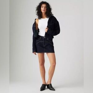 Levi’s Western Yoke Icon Denim Skirt size 23